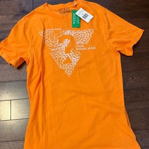 Guess t shirt